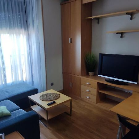 En Madrid, A Unos Minutos Del Aeropuerto Airport Barajas, Plenilunio, Estadio De Futbol Metropolitano, Feria De Madrid, Clinica Navarra Esterno foto